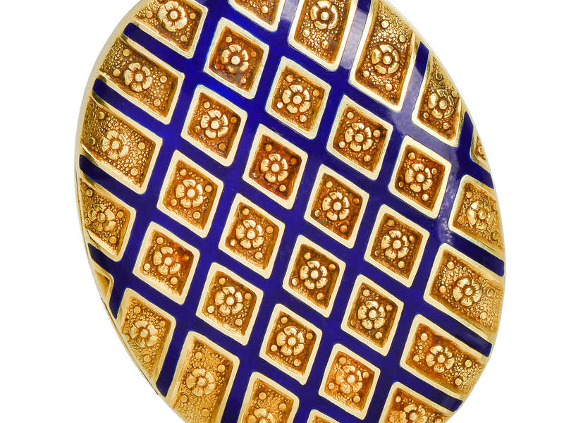 Pattern Play - English Victorian Gold Locket