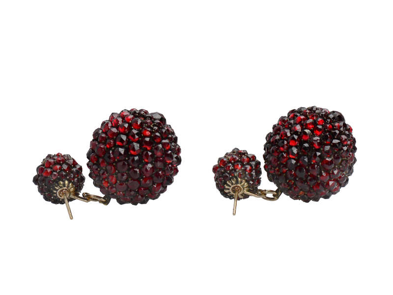 Glittering Worlds - Bohemian Garnet Earrings