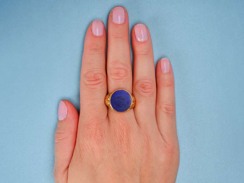 Carved Gold Palmette Leaf & Lapis Lazuli Ring