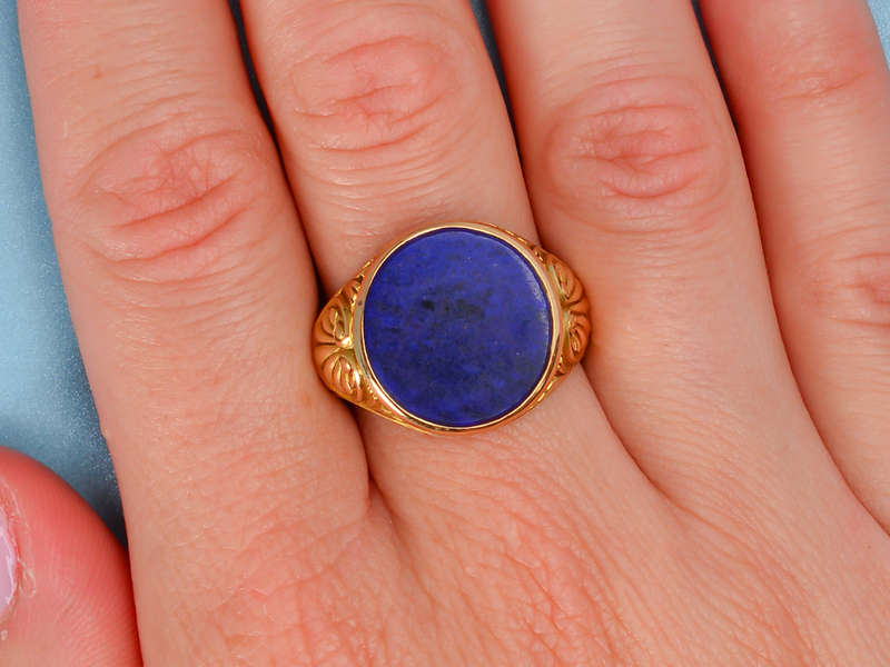 Carved Gold Palmette Leaf & Lapis Lazuli Ring