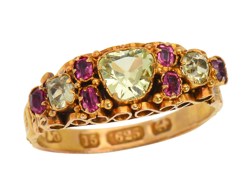 Victorian Chrysoberyl Ring of 15k Gold