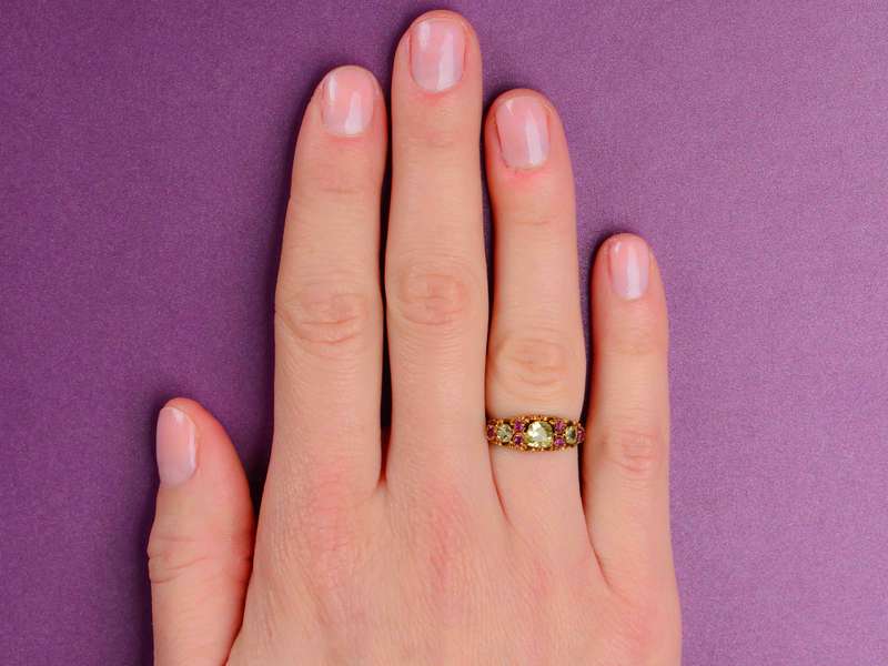 Victorian Chrysoberyl Ring of 15k Gold
