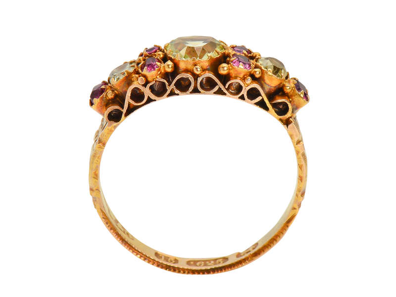 Victorian Chrysoberyl Ring of 15k Gold