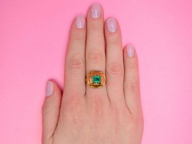 Colombian Emerald 18th Century Ring