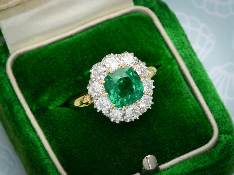 Nature's Wonder - Emerald Diamond Cluster Ring