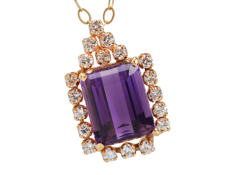 Who Can Resist: Vintage Amethyst Pendant