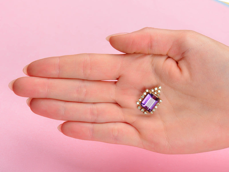 Who Can Resist: Vintage Amethyst Pendant