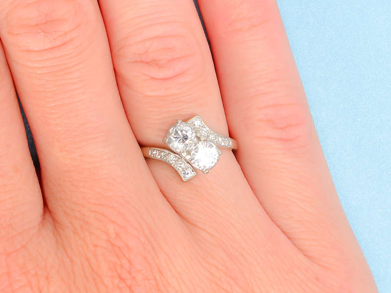 Jabel Moi et Toi Crossover Diamond Ring