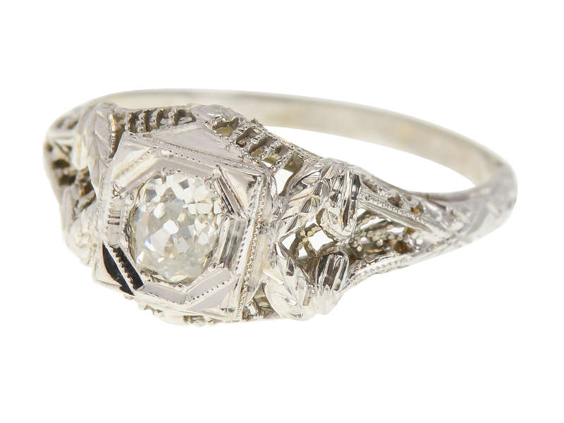 Thoroughly Engaging Diamond Filigree Ring