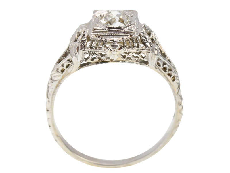 Thoroughly Engaging Diamond Filigree Ring