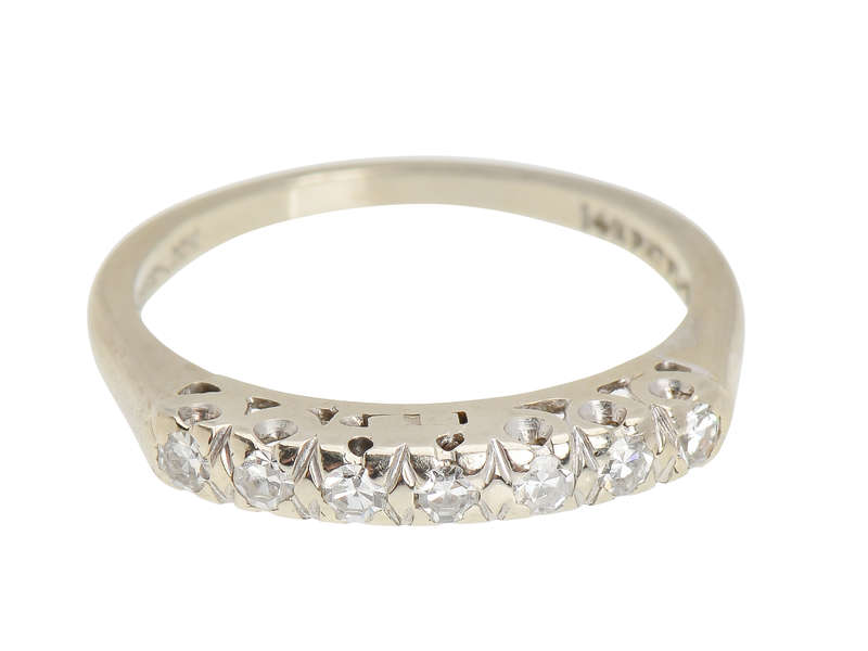 Seven Diamond Vintage Wedding Ring
