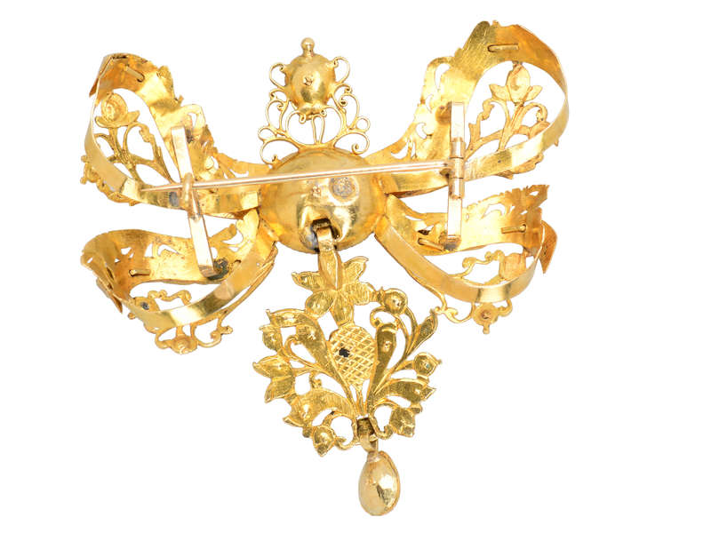 Grandeza - Emerald 18th C. Spanish Pendant Brooch