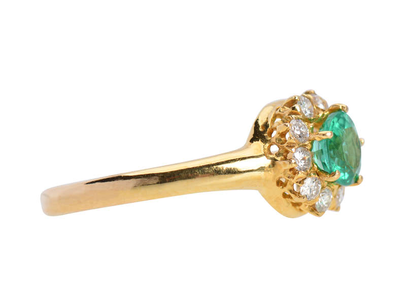 Emerald Diamond Halo Ring in 18k Gold