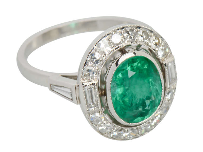 Natural Emerald Diamond Ring