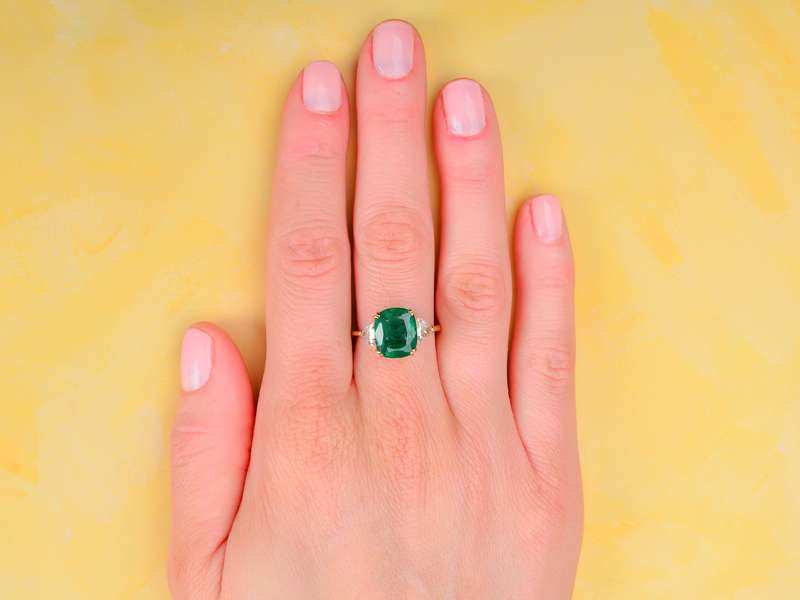 Emerald Isles - Diamond Dinner Ring