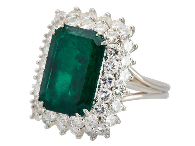 Emerald Vision - Diamond Cluster Ring