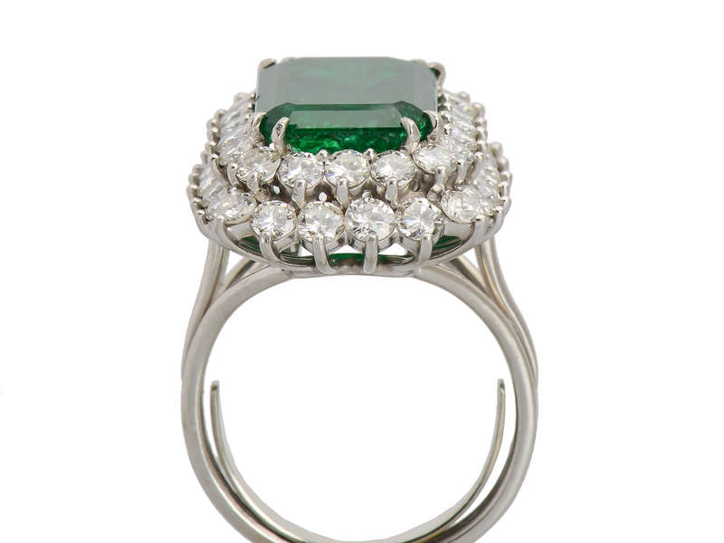 Emerald Vision - Diamond Cluster Ring