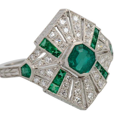 Dynamism - Emerald Diamond Platinum Ring