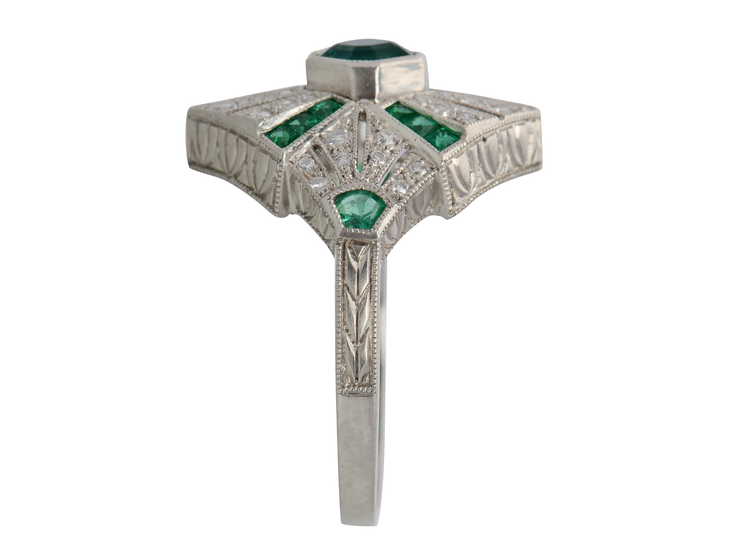 Dynamism - Emerald Diamond Platinum Ring