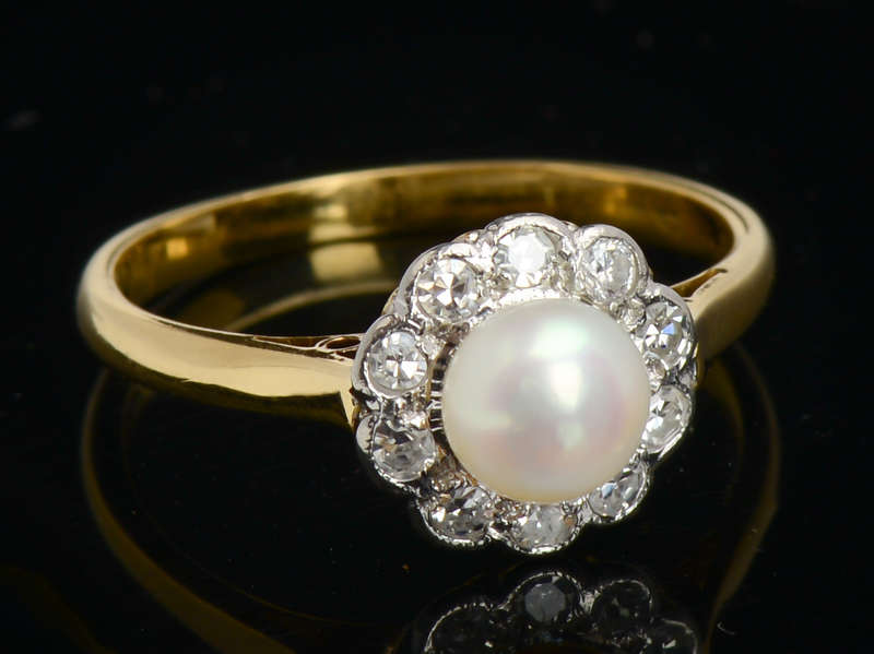 Natural Saltwater Pearl Diamond Ring