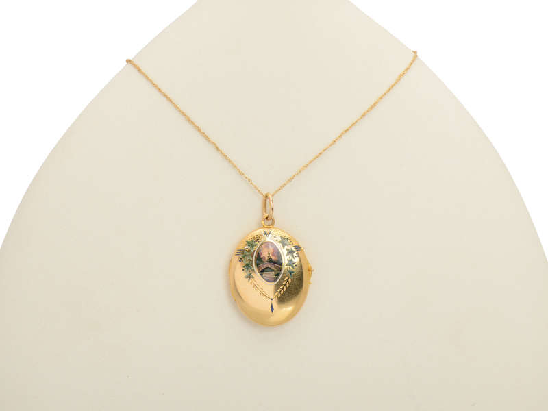 Exquisite Swiss Enamel 18k Gold Locket