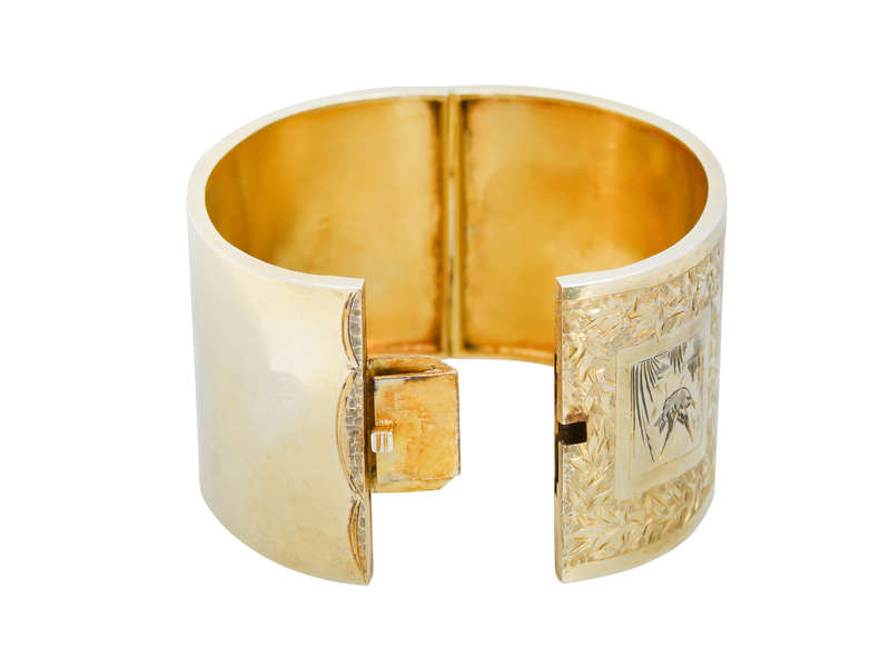 1882 English Victorian Bird Motif Bangle
