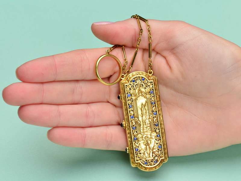 Museum Quality Hand Engraved Sapphire Etui