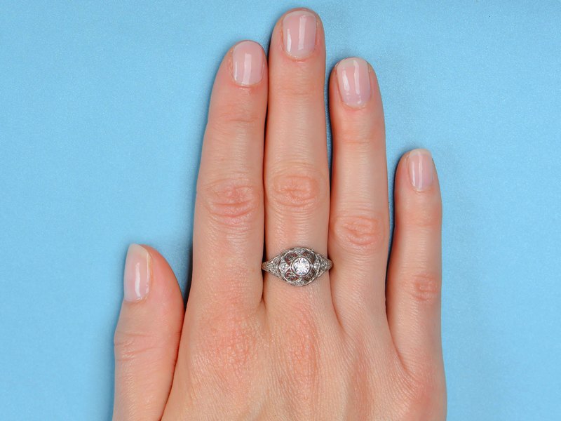 
                      
                        Antique Diamond Filigree Platinum Ring
                      
                    