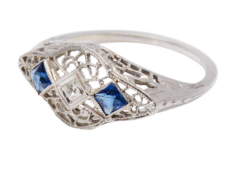 Filigree Finesse - Art Deco Sapphire Diamond Ring