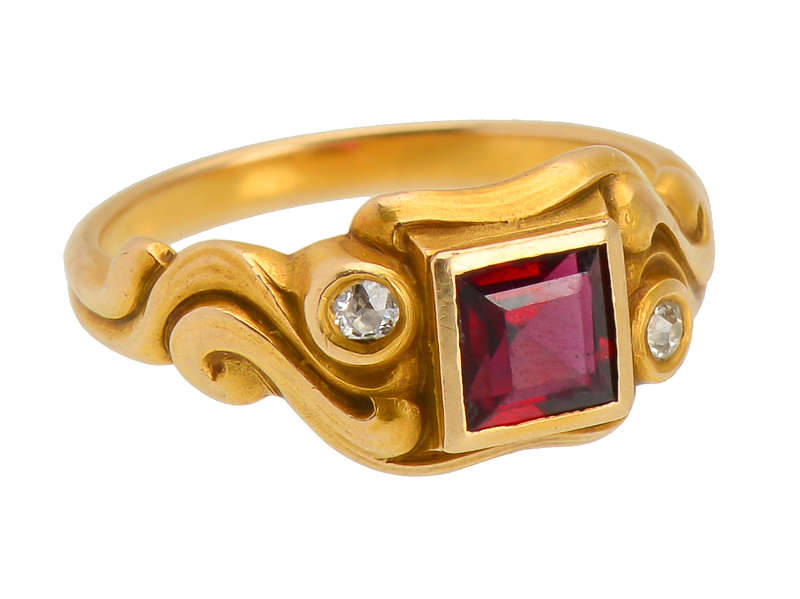 Larter Garnet Diamond Art Nouveau Ring