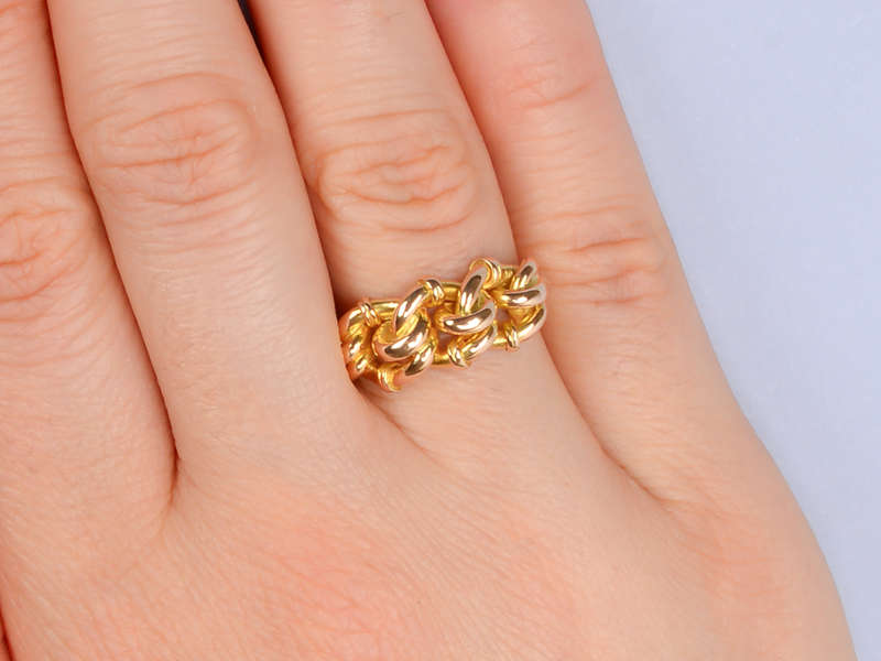 Triple Love Knot 18k Gold Ring