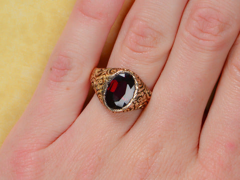 Edwardian Man's Garnet Ring