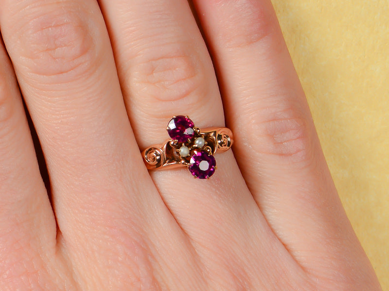 Jones & Woodland Garnet Vintage Ring