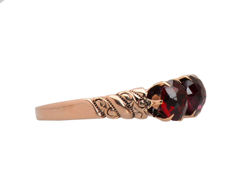 Antique Three Garnet Ring of December 23, 1903