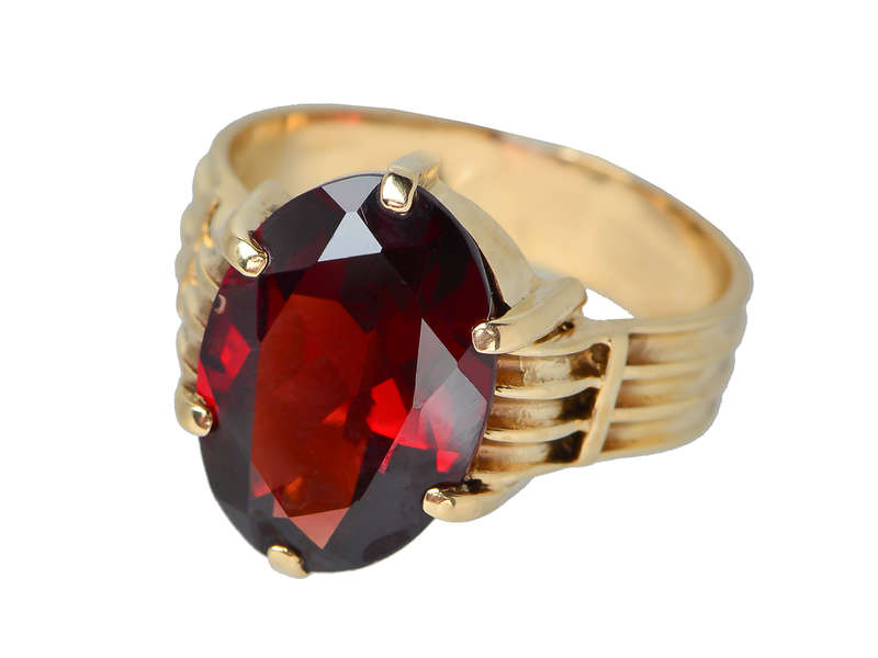Fiery Flair - Garnet Solitaire Ring in Gold