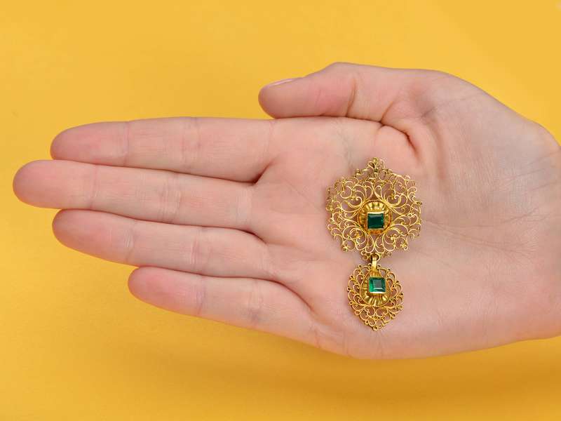 Colombian Emerald 18th Century Spanish Pendant