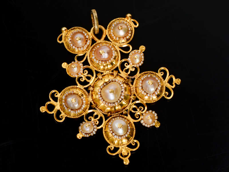 Georgian Natural Saltwater Pearl Pendant