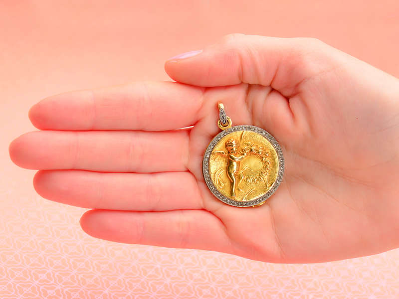 French 18k Gold Diamond Cherub Locket of 1913
