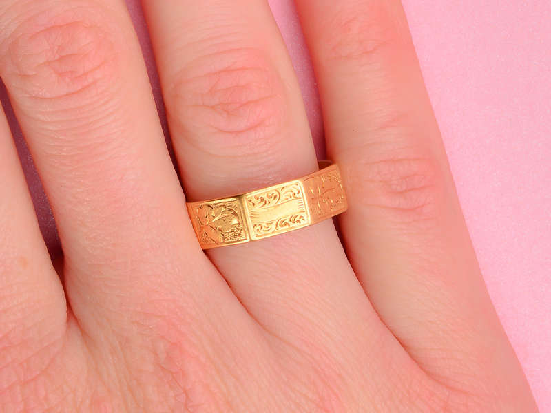 Victorian Eight Sided 18k Band of 1871