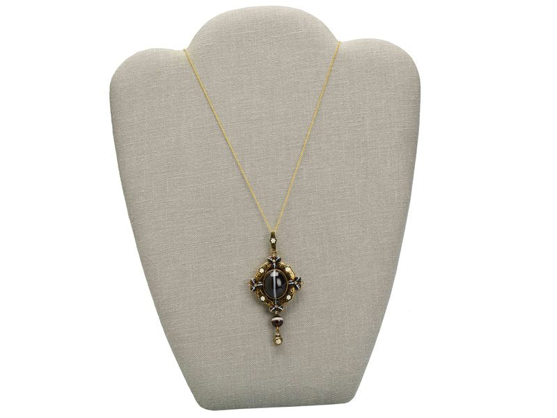 Hancocks Holbeinesque Pendant of C. 1870