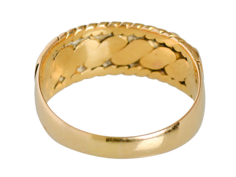 Gender Neutral 18k Gold Antique Ring of 1910