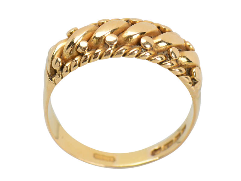 Gender Neutral 18k Gold Antique Ring of 1910