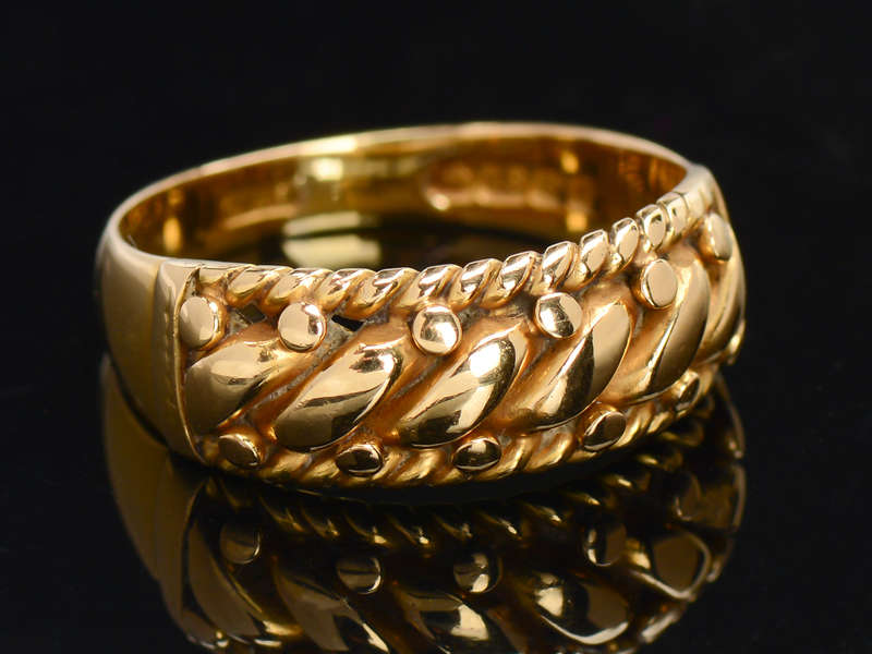 Gender Neutral 18k Gold Antique Ring of 1910