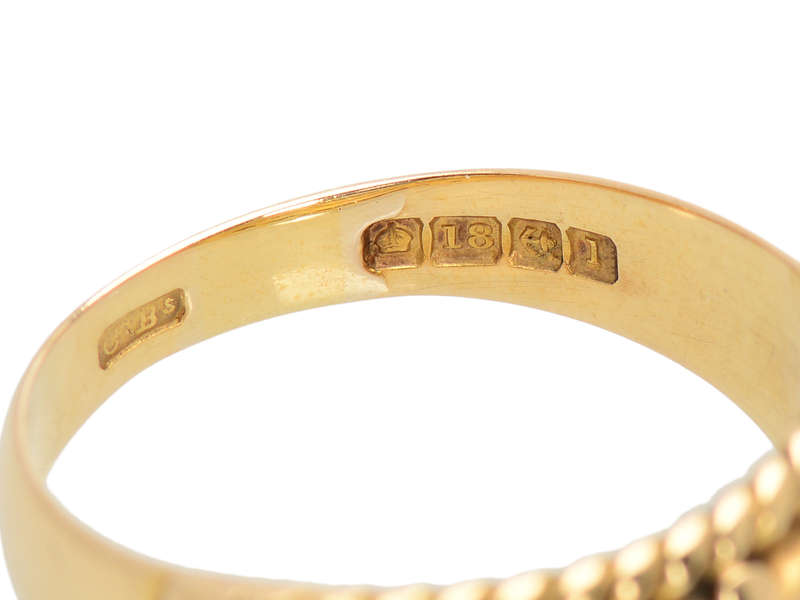 Gender Neutral 18k Gold Antique Ring of 1910