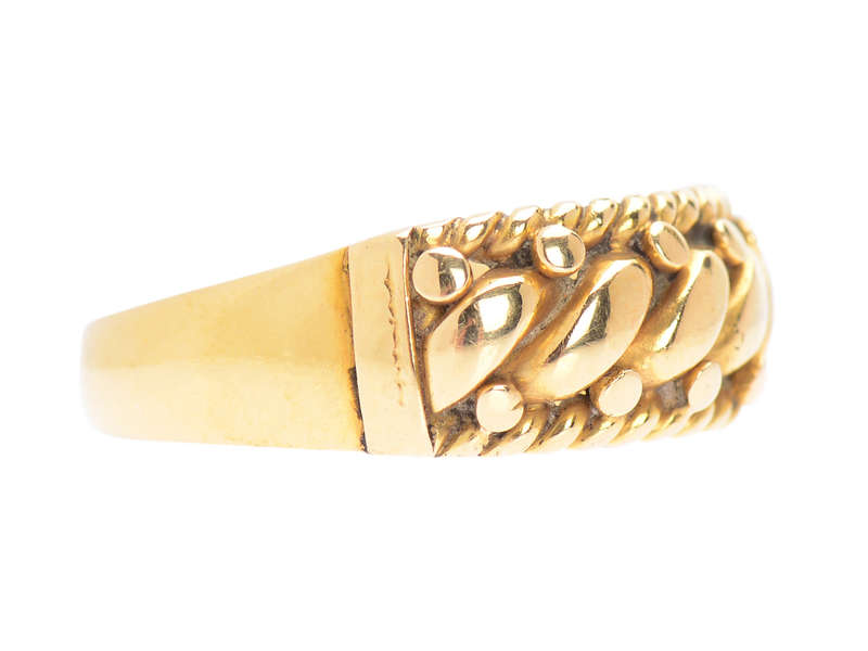 Gender Neutral 18k Gold Antique Ring of 1910