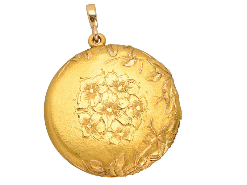 
                      
                        Splendor - Kohn Diamond Flower Locket in 18k
                      
                    