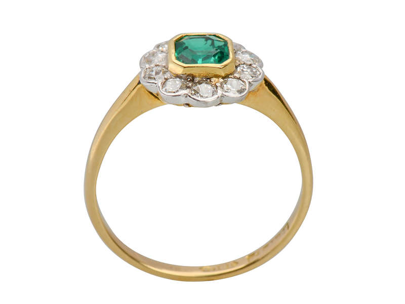 Art Deco Emerald Scalloped Edged Diamond Ring