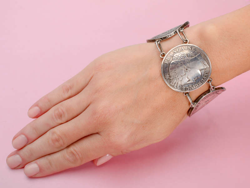 Serious Chic - Weighty Huge Coin Bracelet