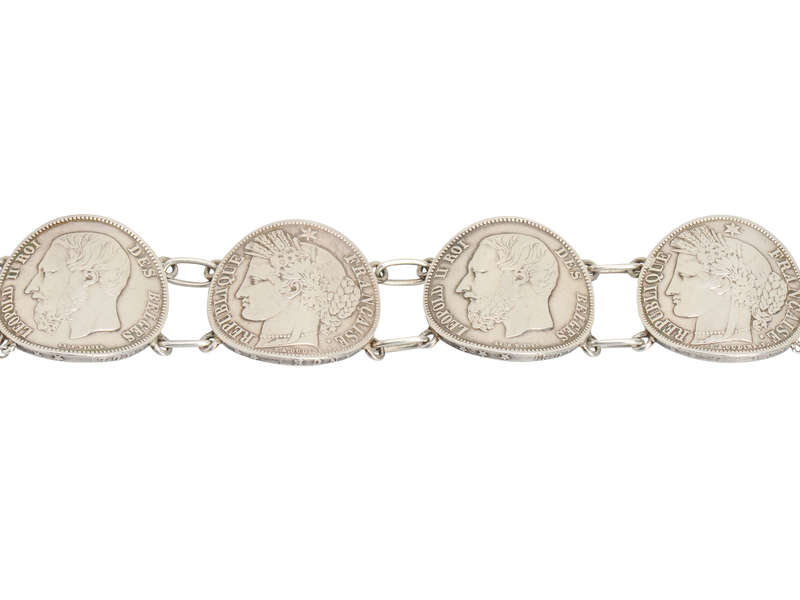 
                      
                        Serious Chic - Weighty Huge Coin Bracelet
                      
                    
