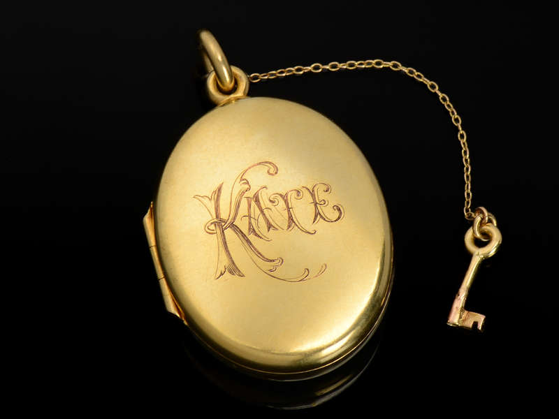 Rare 18k Gold Locket & Working Key